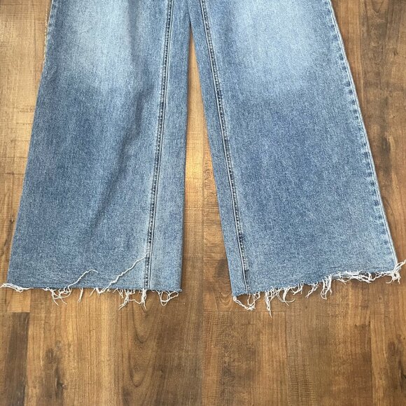 Cello High Rise Wide Leg Jeans Metallic Raw Hem Distressed Size 1 - Picture 5 of 8